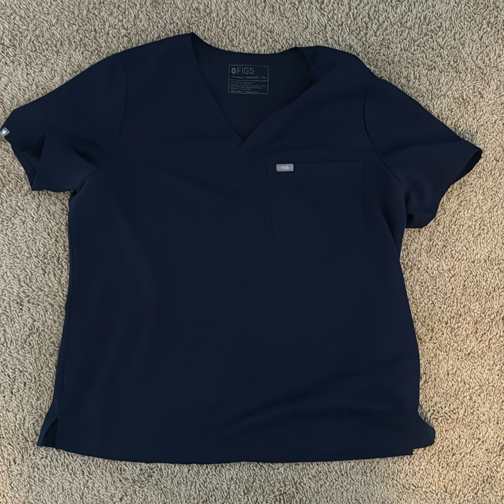 Figs XL Scrub Top